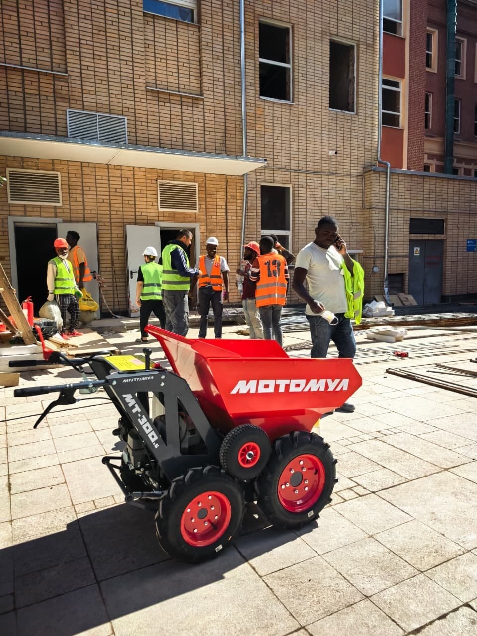 Мотомул: полный привод или маневренность?